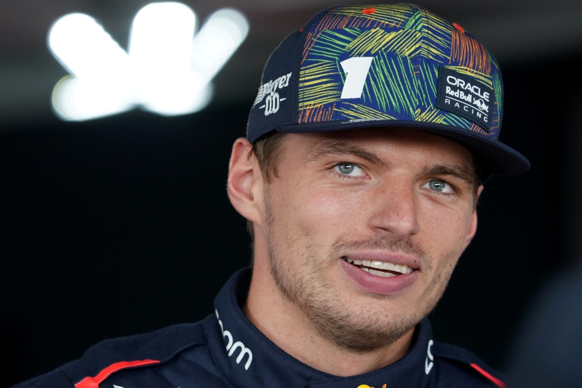 Max Verstappen believes Lewis Hamilton faces 'awkward' final year at  Mercedes