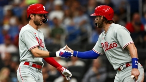 Phillies beat Rays for 11th straight road win, Reds rookie De La Cruz has big game after Nationals check bat