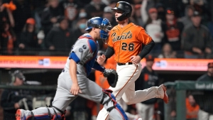 Giants reclaim NL West lead with walk-off win over Dodgers, Blue Jays complete stunning comeback