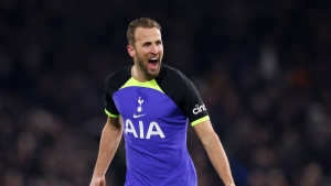 Fulham 0-1 Tottenham: Kane matches Greaves record in vital victory