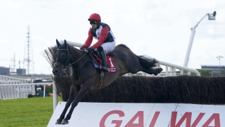 Final day double sees Mullins hit double figures for the week