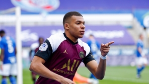 Kylian is happy when he is on the pitch - PSG boss Pochettino denies Mbappe risk