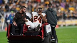 Cleveland Browns fumble way to defeat as Nick Chubb suffers knee injury