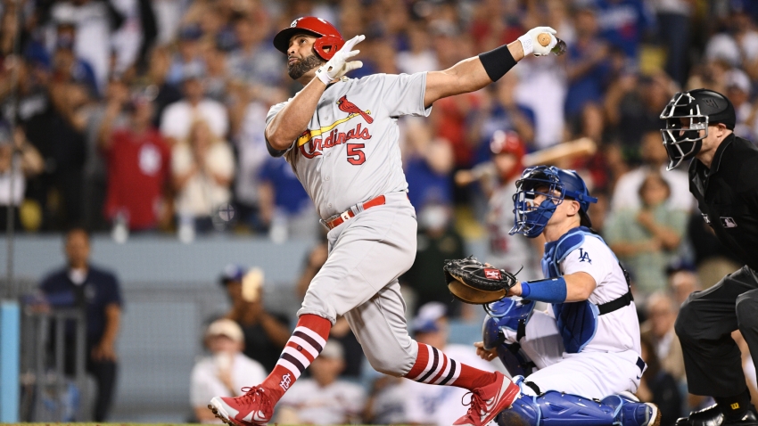 Albert Pujols launches twice against the Dodgers to bring up 700 career home runs
