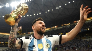 Messi reveals he&#039;ll play on for Argentina after World Cup glory