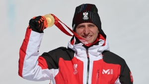 Winter Olympics: Mayer leads record-breaking displays in Beijing