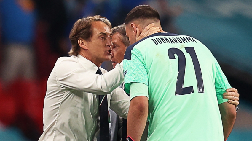 Donnarumma unhappy with boo boys as Mancini takes positives from Italy&#039;s unbeaten streak ending
