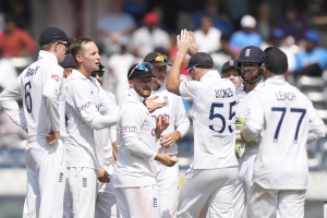 Tom Hartley gives England hope of pulling off unlikely win against India
