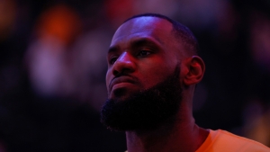 &#039;It&#039;s go time&#039; for Lakers superstar LeBron James as Davis remains sidelined