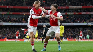Arsenal 2-1 Brentford: Smith Rowe and Saka nudge Arsenal closer to top four