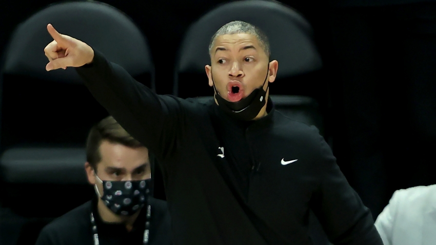 Lue lauds &#039;crazy&#039; Clippers comeback