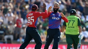 Cavalier England leave Pakistan in a spin to square series