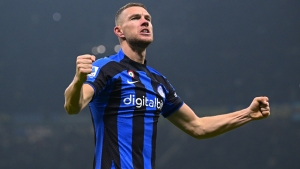 Inter 1-0 Napoli: Dzeko header decisive as Serie A leaders finally lose
