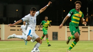 El Salvador score late goal to hold Grenada in  2-2 draw