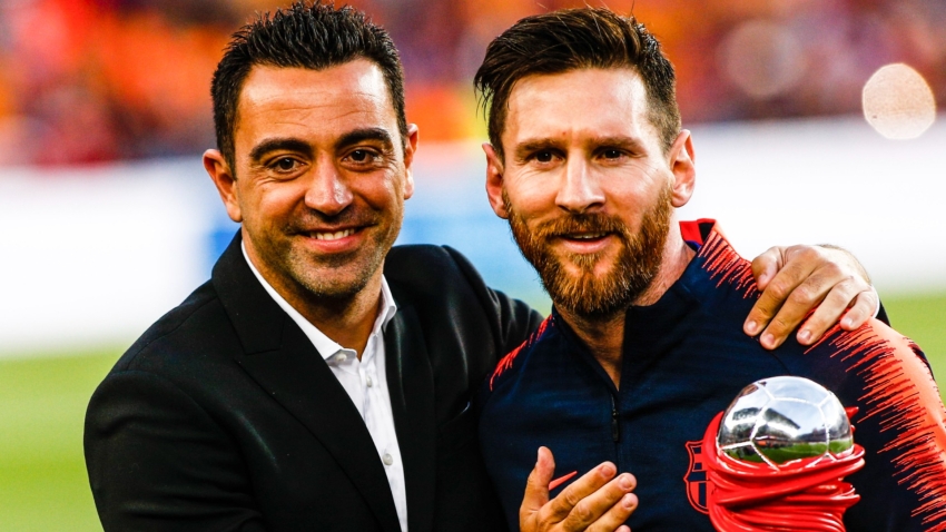 Xavi eager for Messi to make Barca return