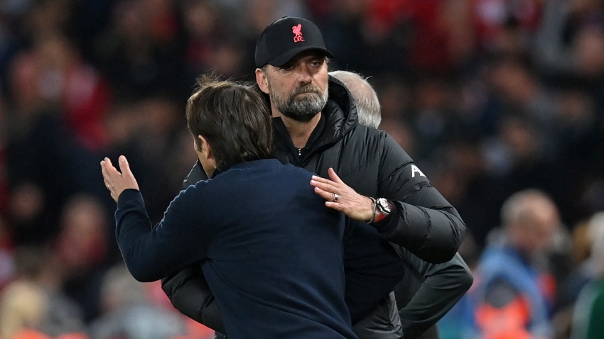 Klopp apologises for defensive Conte remarks: &#039;It was a backhanded compliment&#039;
