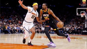 Durant, Paul lead Suns to seventh win in a row, Thunder cling onto last play-in spot