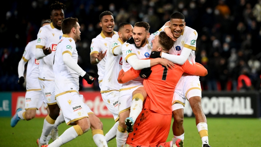 Paris Saint-Germain 0-0 Nice, 5-6 pens: Coupe de France kings dethroned by loanee Bulka