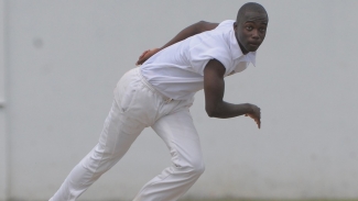 Magical Mindley five-for puts Scorpions in charge against Volcanoes
