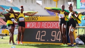 Jamaica&#039;s girls set 4x100m world U20 record on final day as country end championships with 11 medals